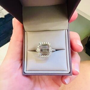 Beautiful white gold and diamond ring setting